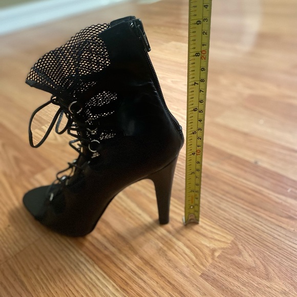 Browns Open Toe Booties - Picture 9 of 10